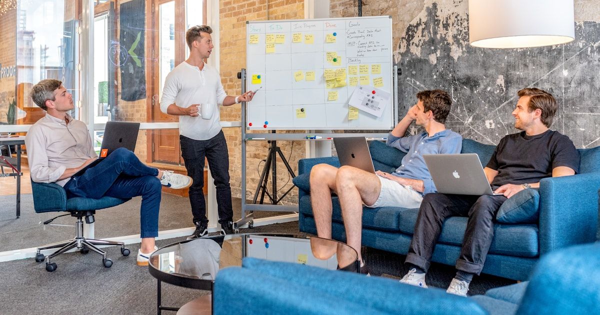 Personal branding du fondateur : le canal d'acquisition gratuit le plus sous-estimé